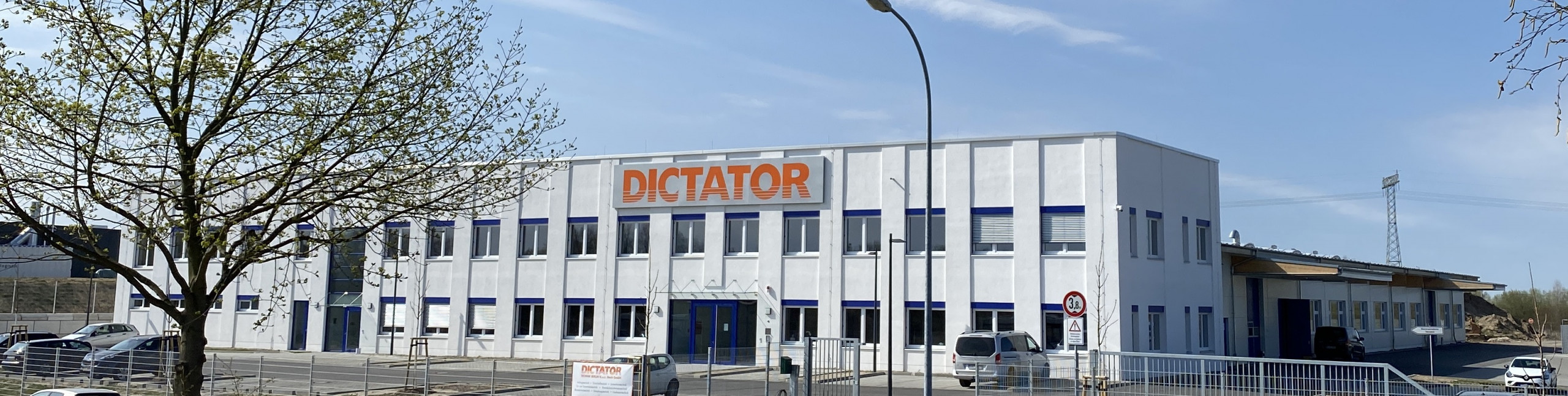 DICTATOR Fertigungsstandort Berlin DICTATOR Produktion 
